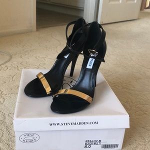 NEW Steve Madden Black Strap Heel Size 8